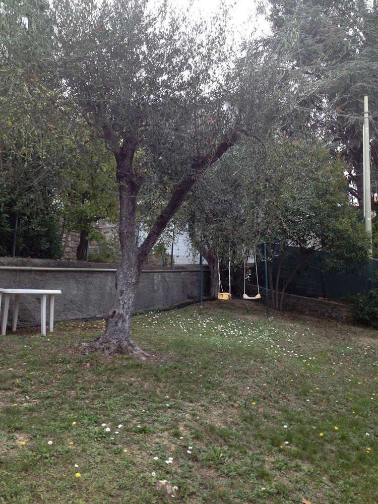 Hotel Ristorante Il Caminetto Diano Marina Exteriör bild