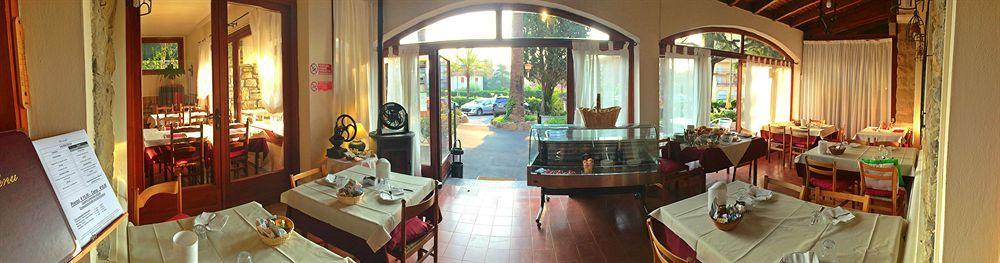 Hotel Ristorante Il Caminetto Diano Marina Exteriör bild